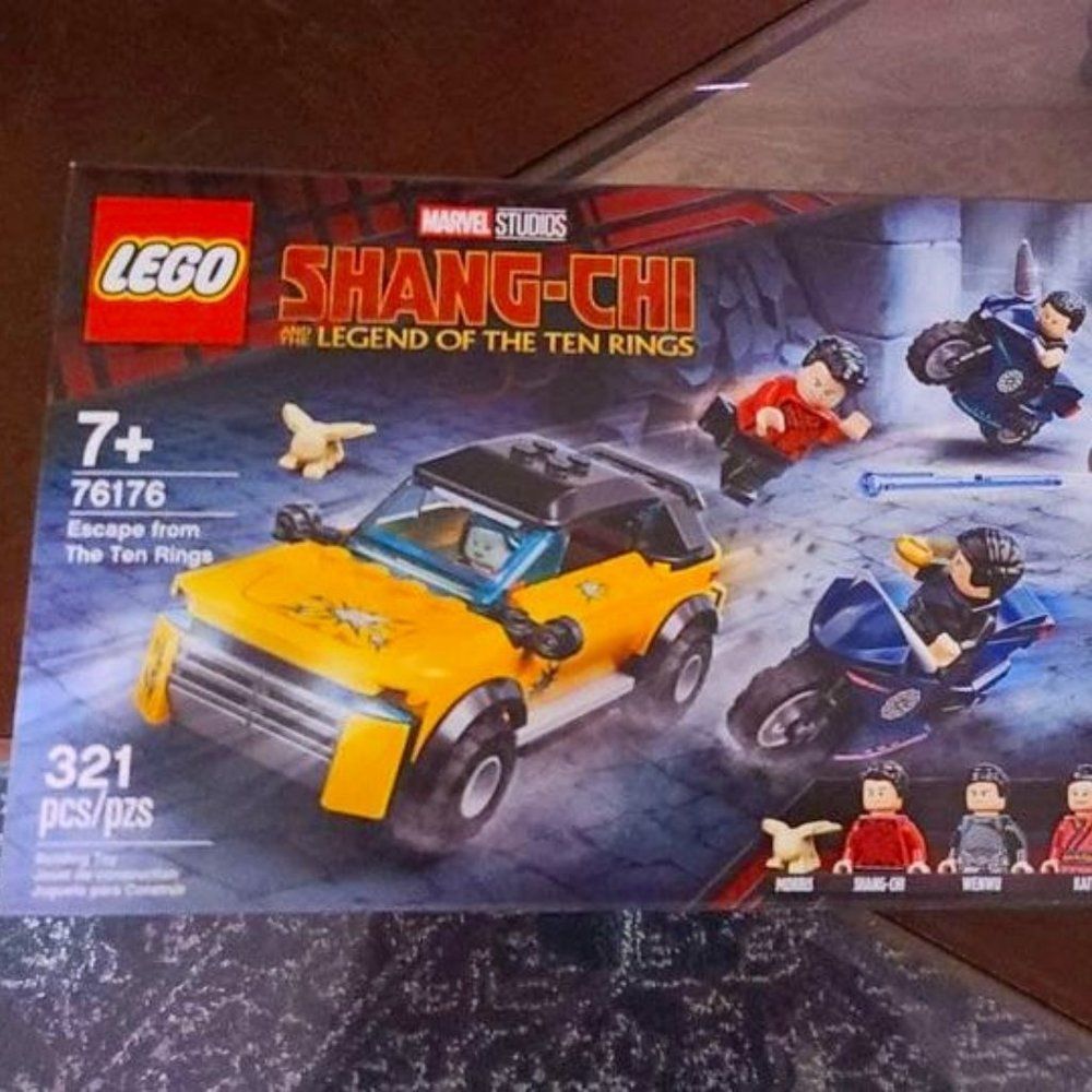 LEGO Marvel Shang-Chi Escape from The Ten Rings 76176